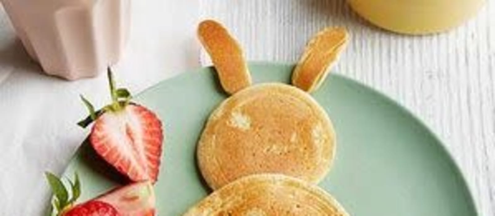 Healthy Easter Bunny Pancakes